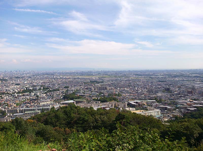五月山大文字からの大阪平野と遠景の和歌山