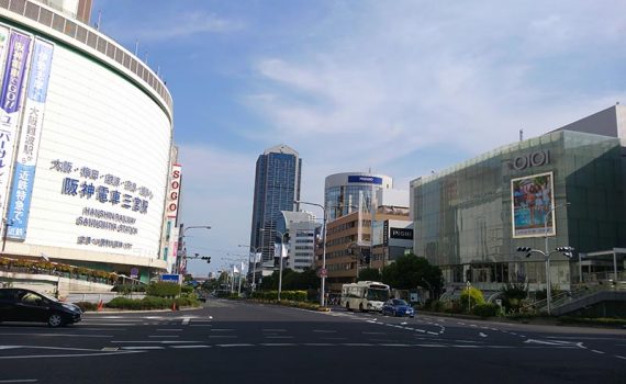 三宮そごう前交差点