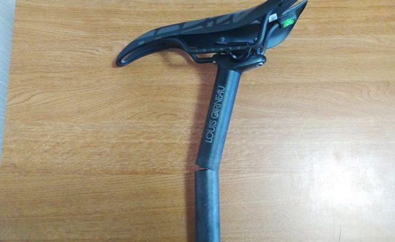 シートポスト折れる