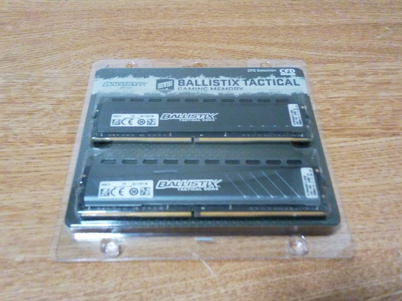 DDR4 CFDメモリ