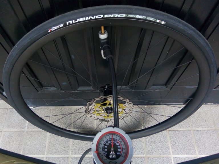 自転車 タイヤ サイズ 互換 性