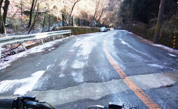 2018年2月五月山ドライブウェイ勝尾寺方面下り