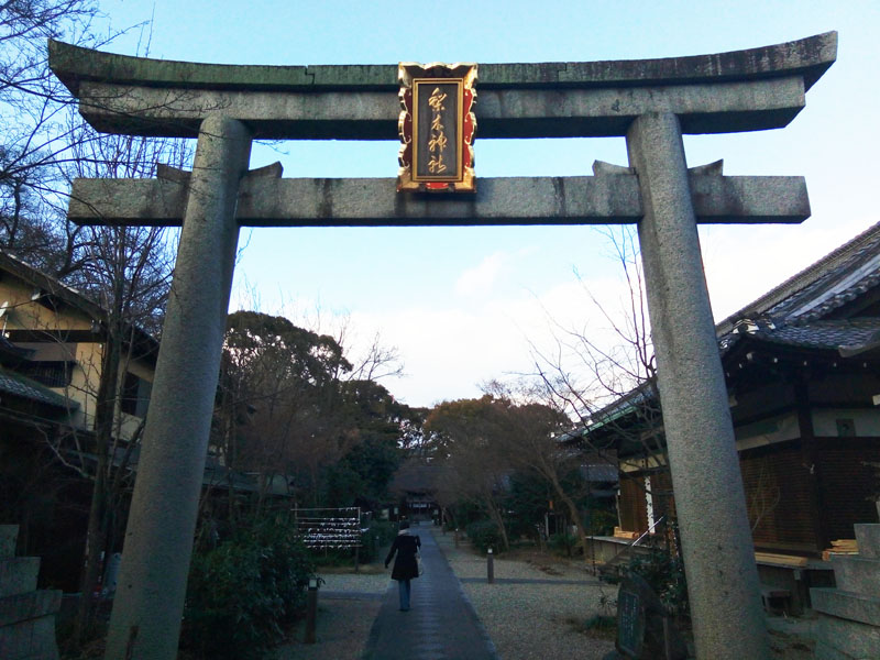 御所のとなりの梨木神社