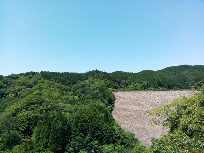 箕面ダム