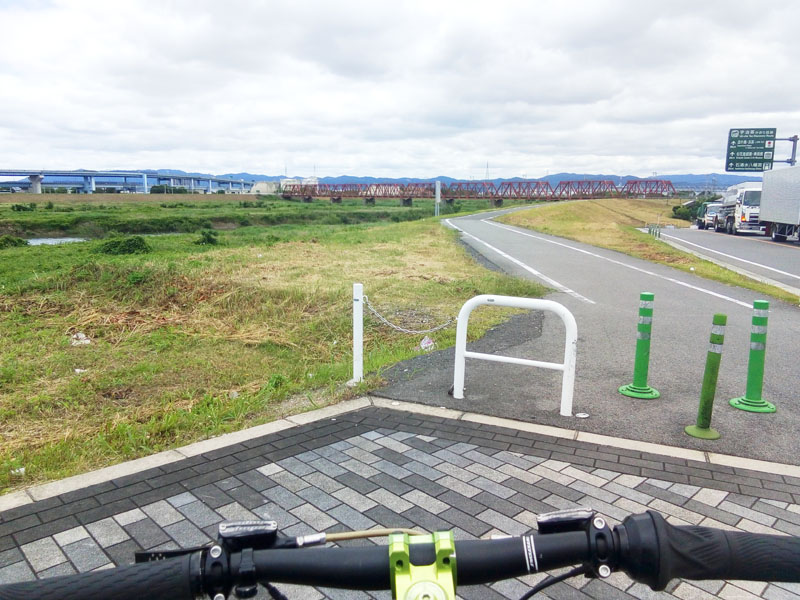 木津川サイクリングロードスタート