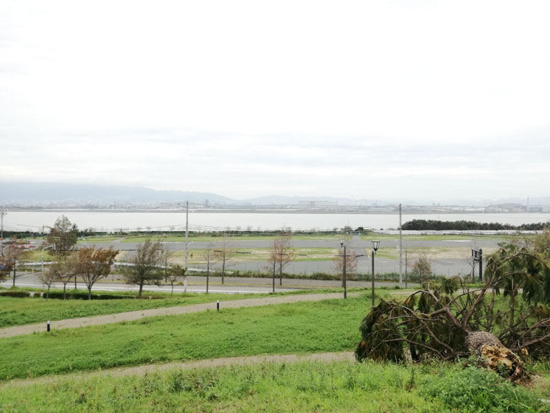 舞洲クリテリウム会場 空の広場