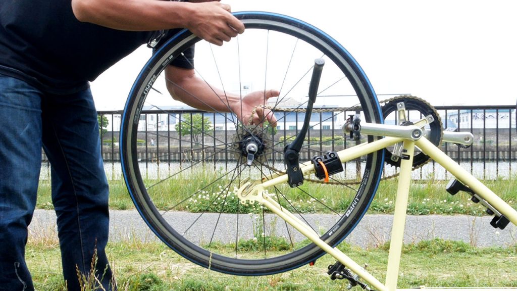 自転車 チューブ 交換 値段