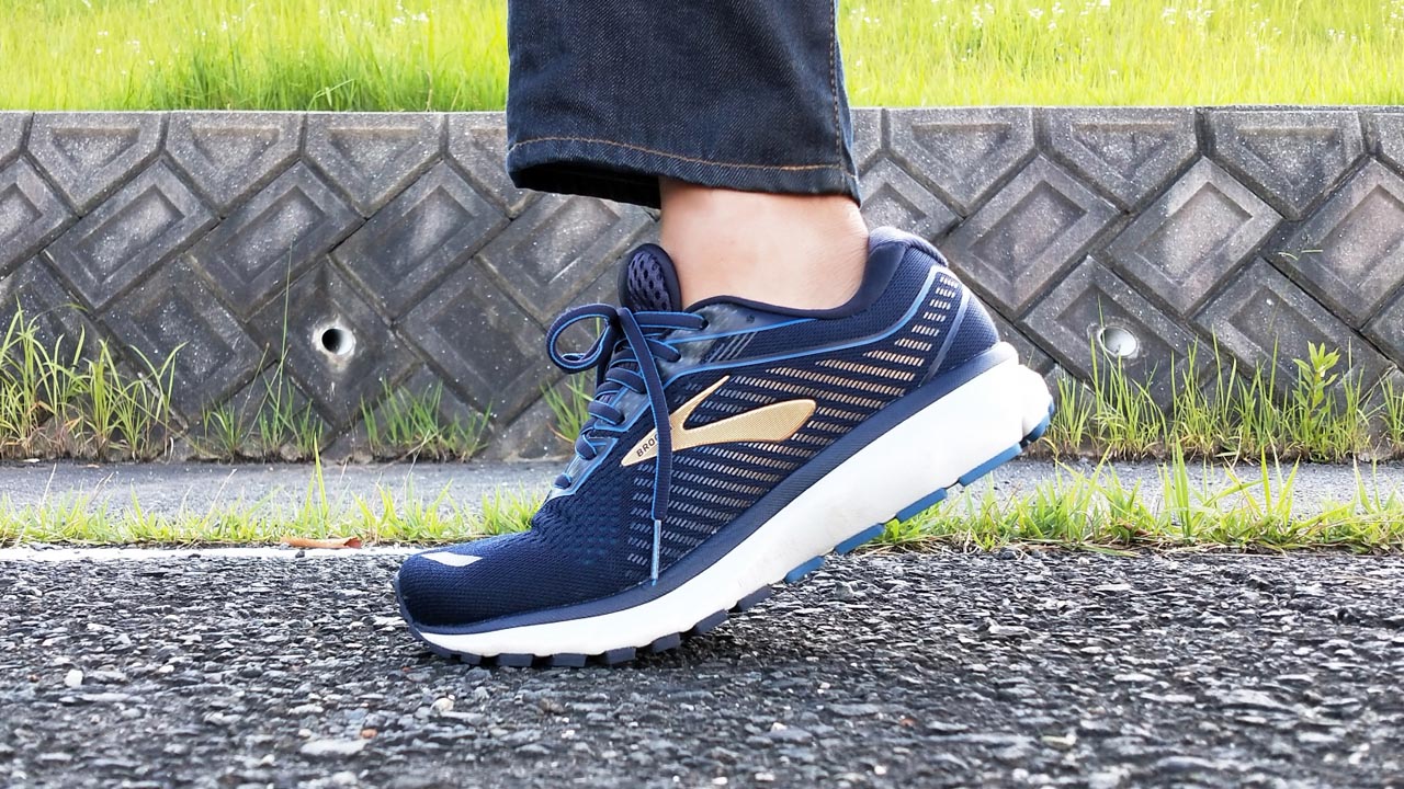 Brooks Ghost 12 アウトソールの反り