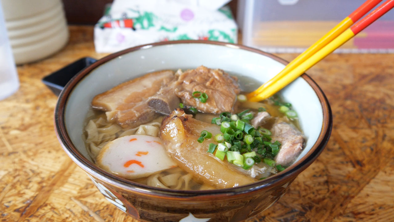 ゆうなみのMIXソーキそば平麺